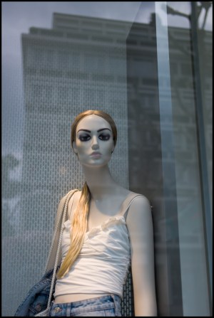 Website-L1210482-#other #color #mannequin #hansmartindoelz
