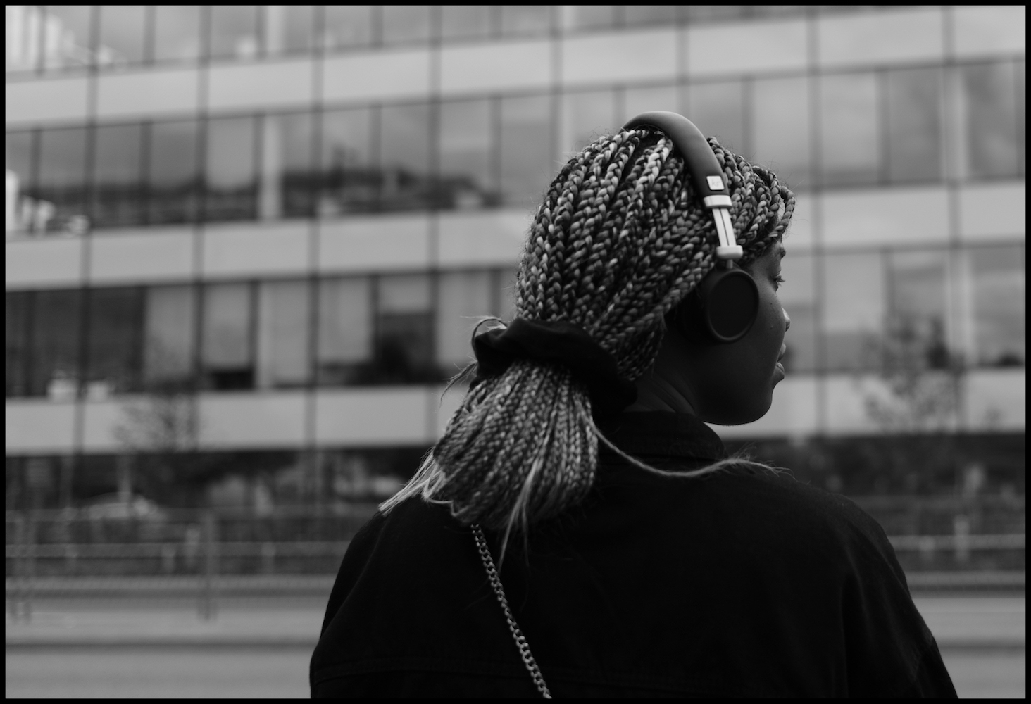 Website-L1212214-#moments #blackandwhite #headphones #hansmartindoelz